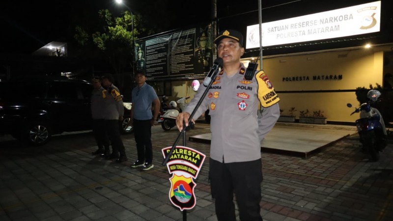 Foto Apel Siaga Memimpin Kabag Ops Polresta Mataram, Kompol I Gede Sumadra Kerthiawan, SH., MH., saat Acara Persiapan 